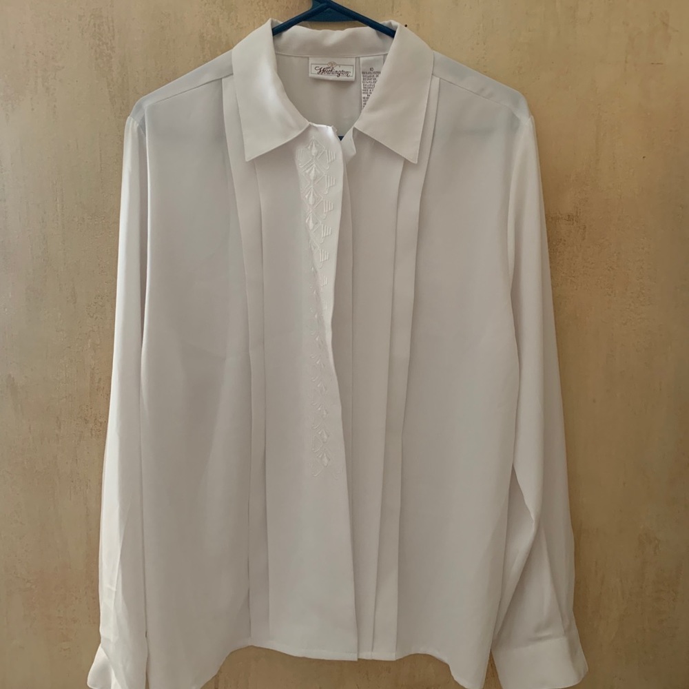 While button up
